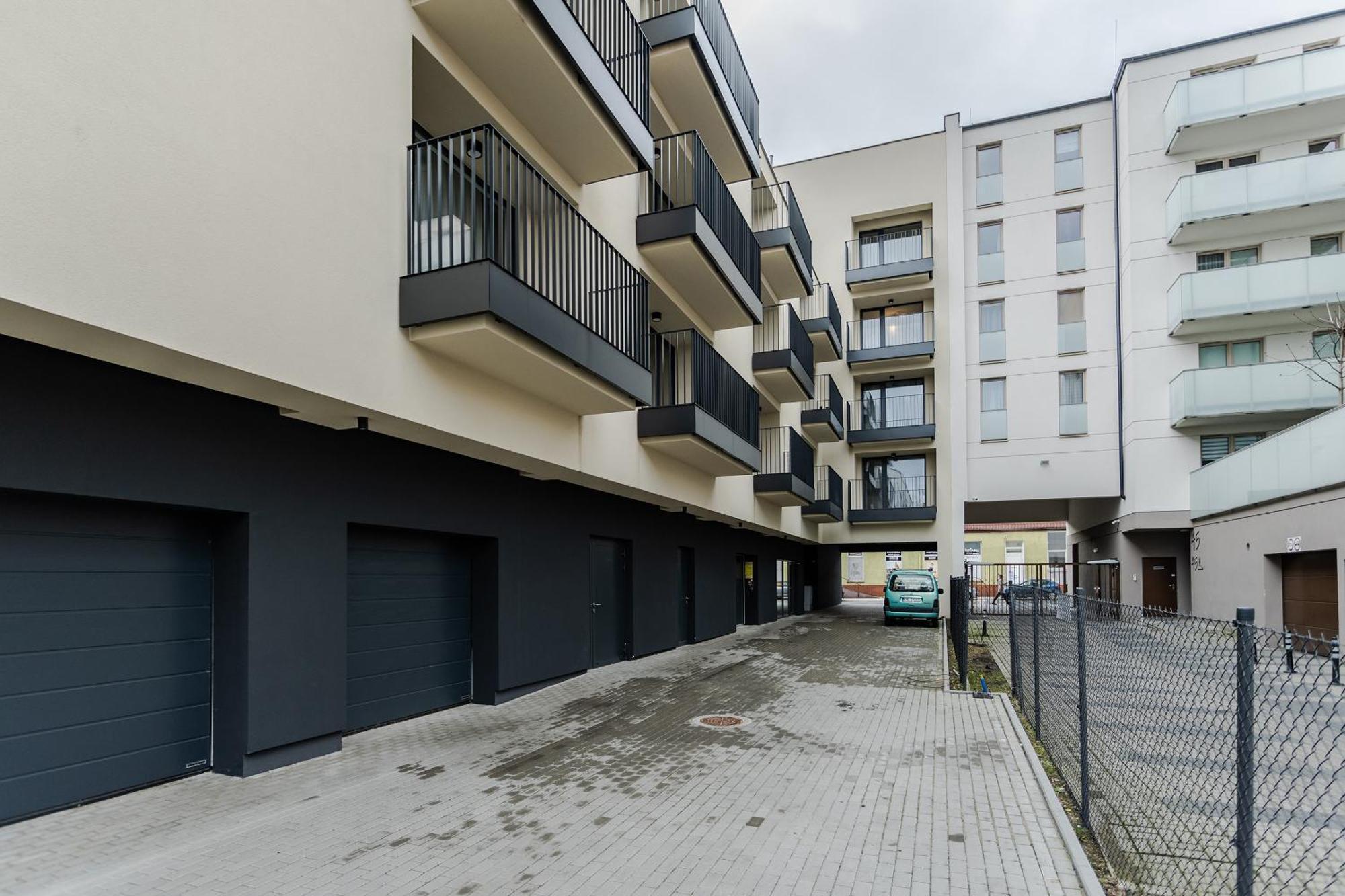 Stylowe Studio Very Berry W Poznaniu Z Parkingiem I Balkonem By Noclegi Renters Exterior photo